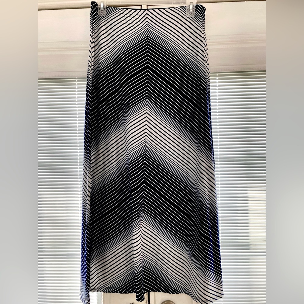 Cato Navy Blue & White V striped patterned Maxi Skirt